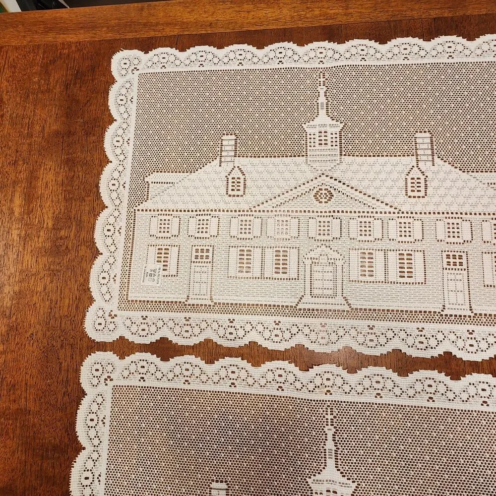 NWT Liechtenstein Polyester Lace White Placemats 13 X 9 in Colonial House